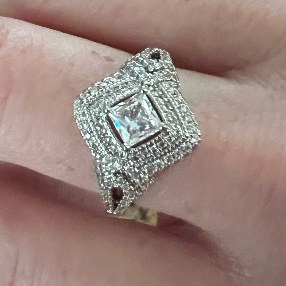 Kay Jewelers Ring Size 9 Never Worn Brand New